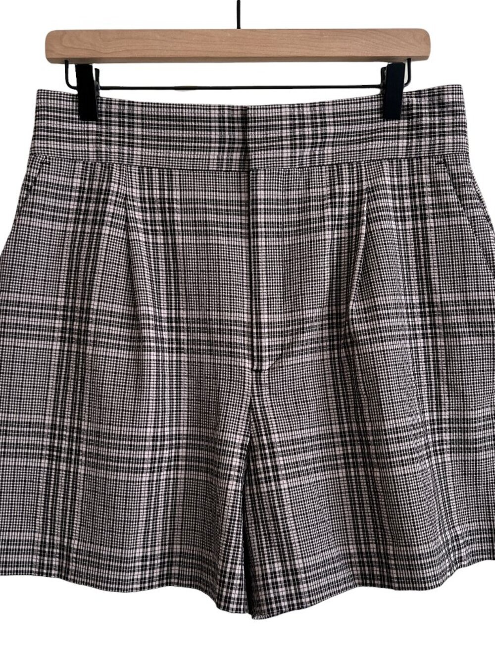 Zara Black Plaid Seersucker High Rise Pleated Trouser Shorts